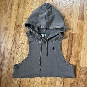 Earthbound Trading sleeveless crop top sweatshirt